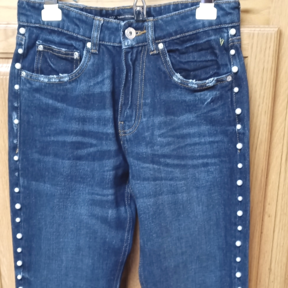 Zara Trafaluc Denimwear Jeans Size 02 Faux Pearl Bead Detail Frayed Ray Hem